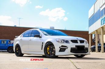 HOLDEN-COMMODORE-SF06-SATIN-BLACK